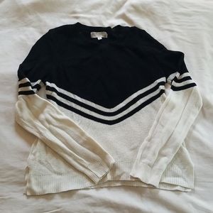 Black and white thin sweater. Derek Rose. Size Medium